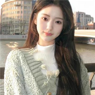 踏浪女人